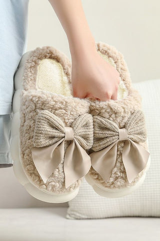 Contrast Bowknot Plush Slippers
