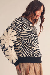 Dusty Daisy Patch Pullover Sweatshirt