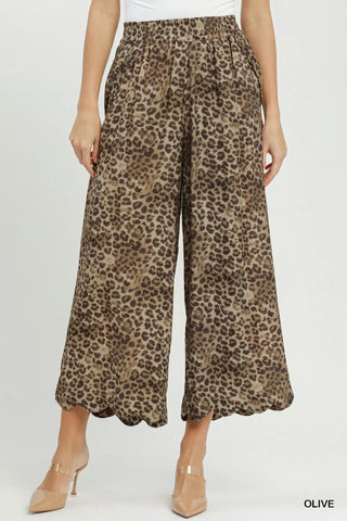 UMGEE Leopard Print Scallop Hem Wide Leg Pants
