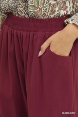 UMGEE Wide Leg Pull-On Crop Pants with Pockets